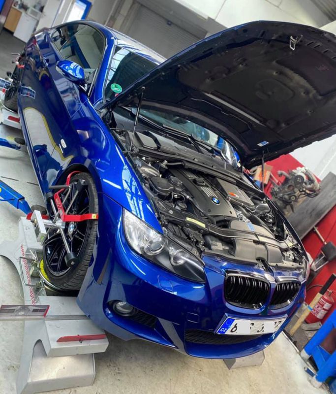Měření emisí v Praze: Spolehněte se na služby Autoplus Praha